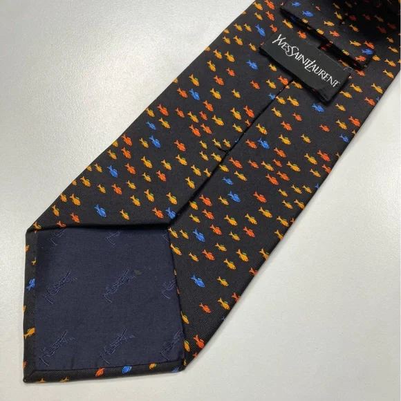 Yves Saint Laurent Paris Fish Pattern 100% Silk Tie Made in Italy 4” by 58” - Picture 3 of 5